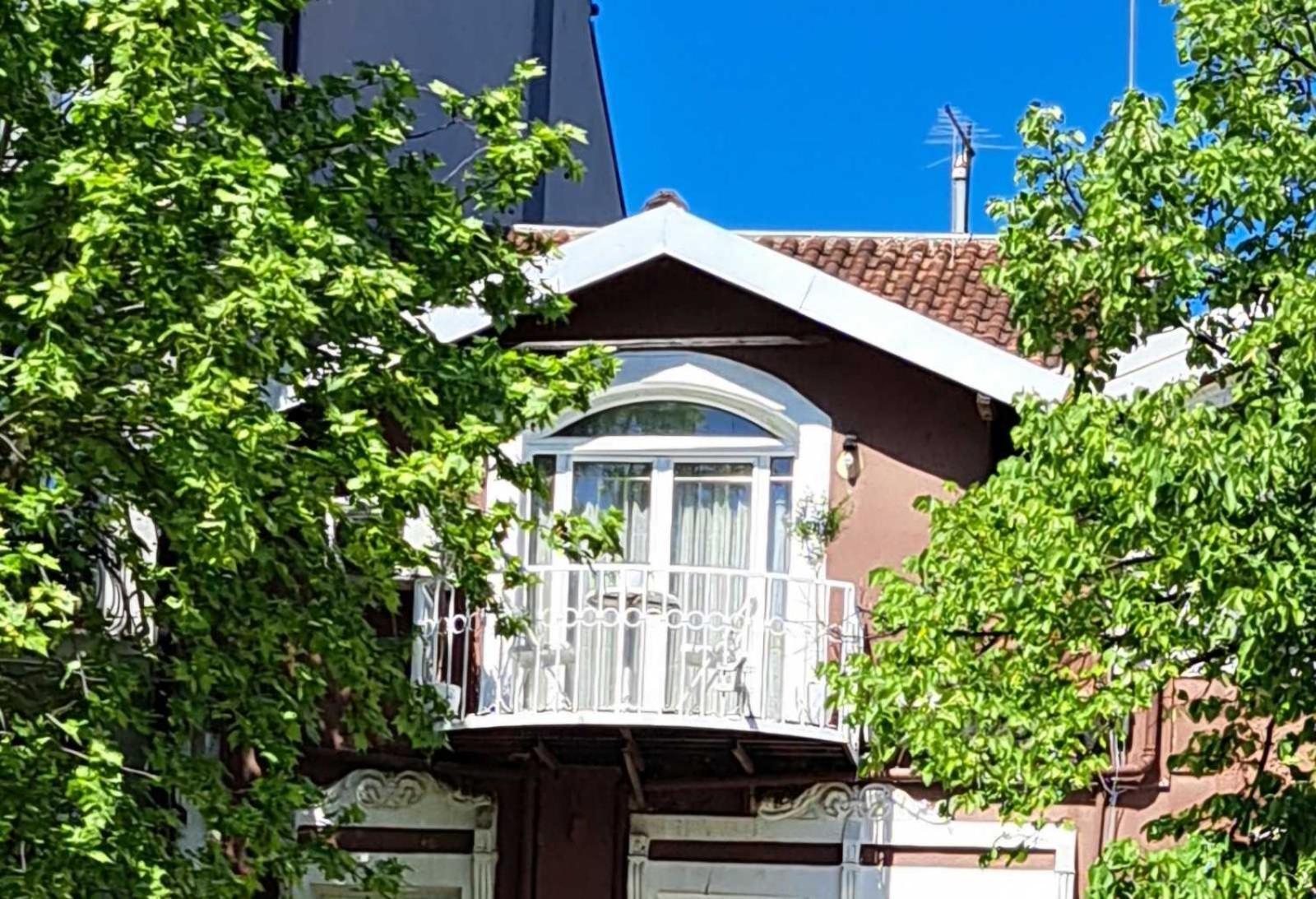 Gallery Apartment Podgorica Luaran gambar